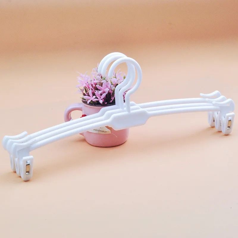 Factory Direct Wholesale Clothing Store Plastic Hanger With Underwear Panties Clip
