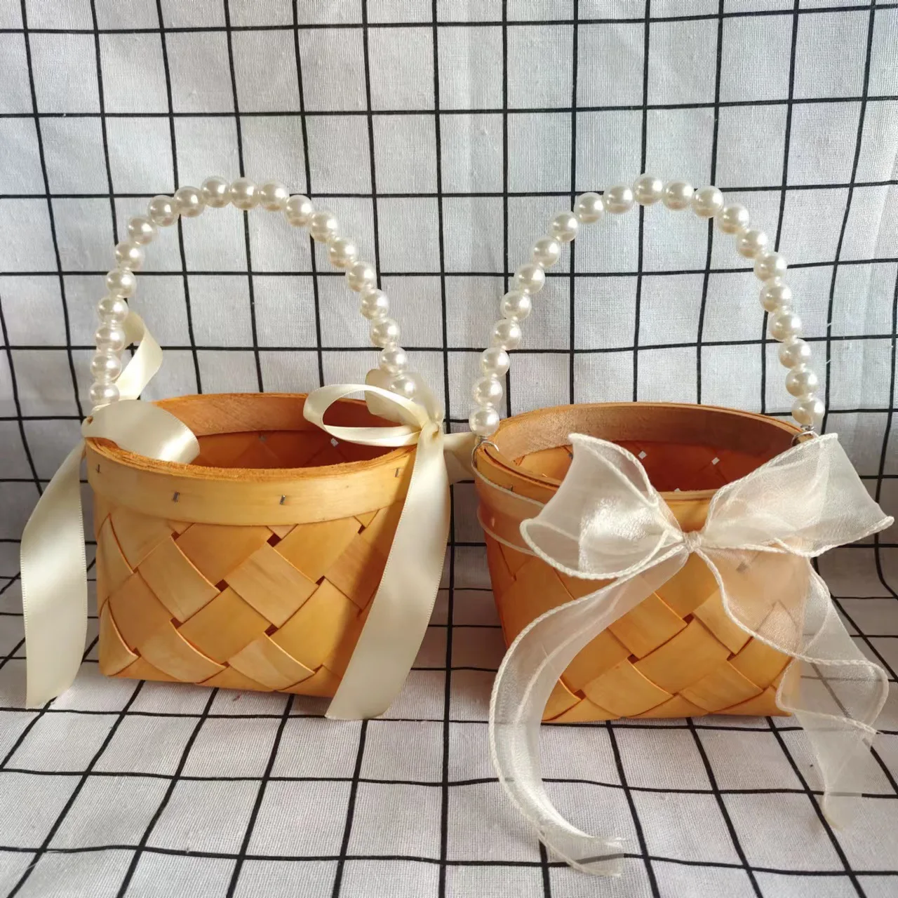 New Design Natural Wood Chip Handmade Slat Wood Basket Multifunction Wood Hanging Fruit Cosmetic Gift Basket