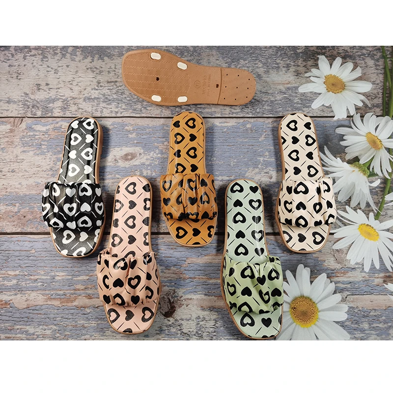 2022 nice design latest  ladies slide slipper cheap pvc stylish summer ladies shoes