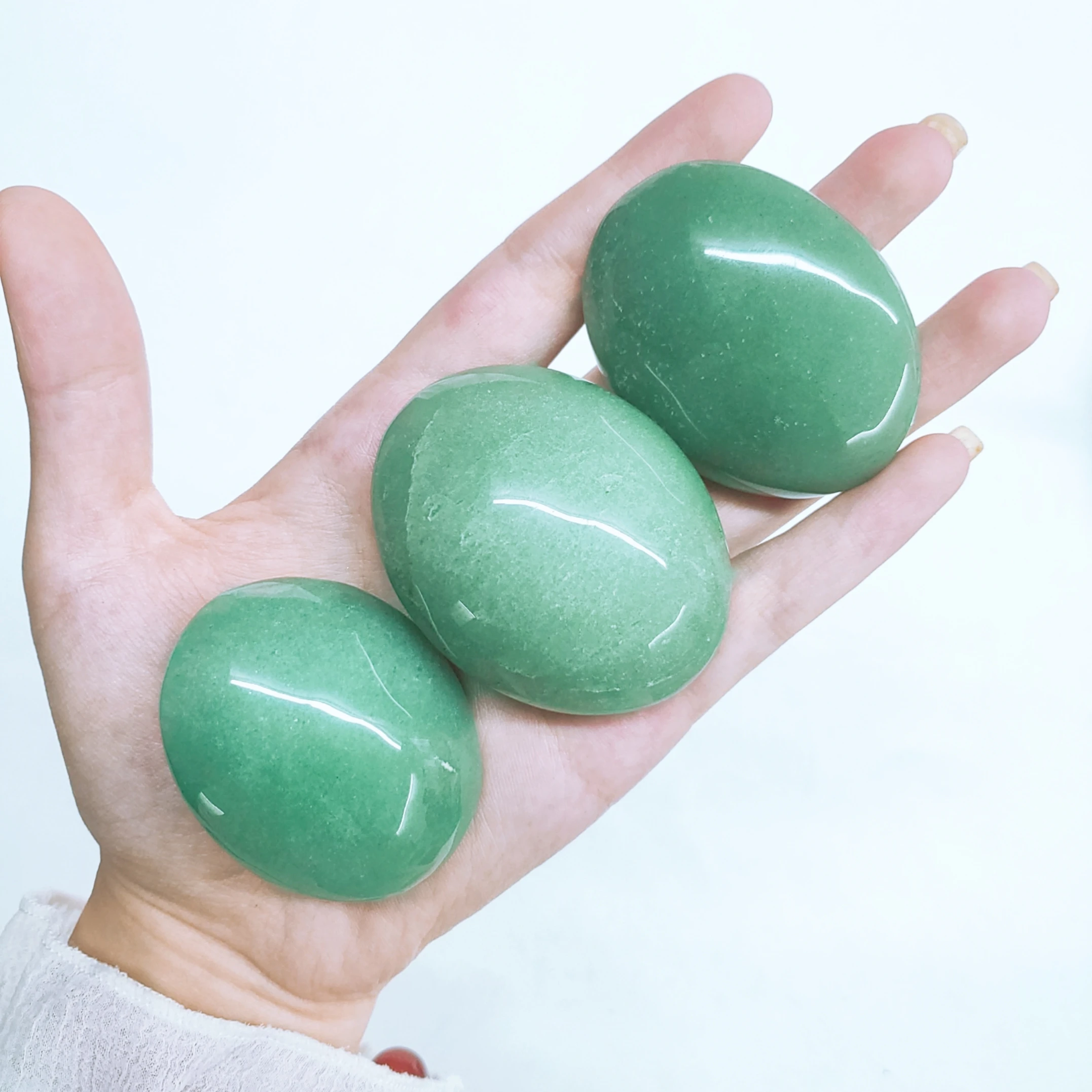 Hot Sale High Quality Natural Green Aventurine Palm Stone  Healing Crystal  for Home Decoration