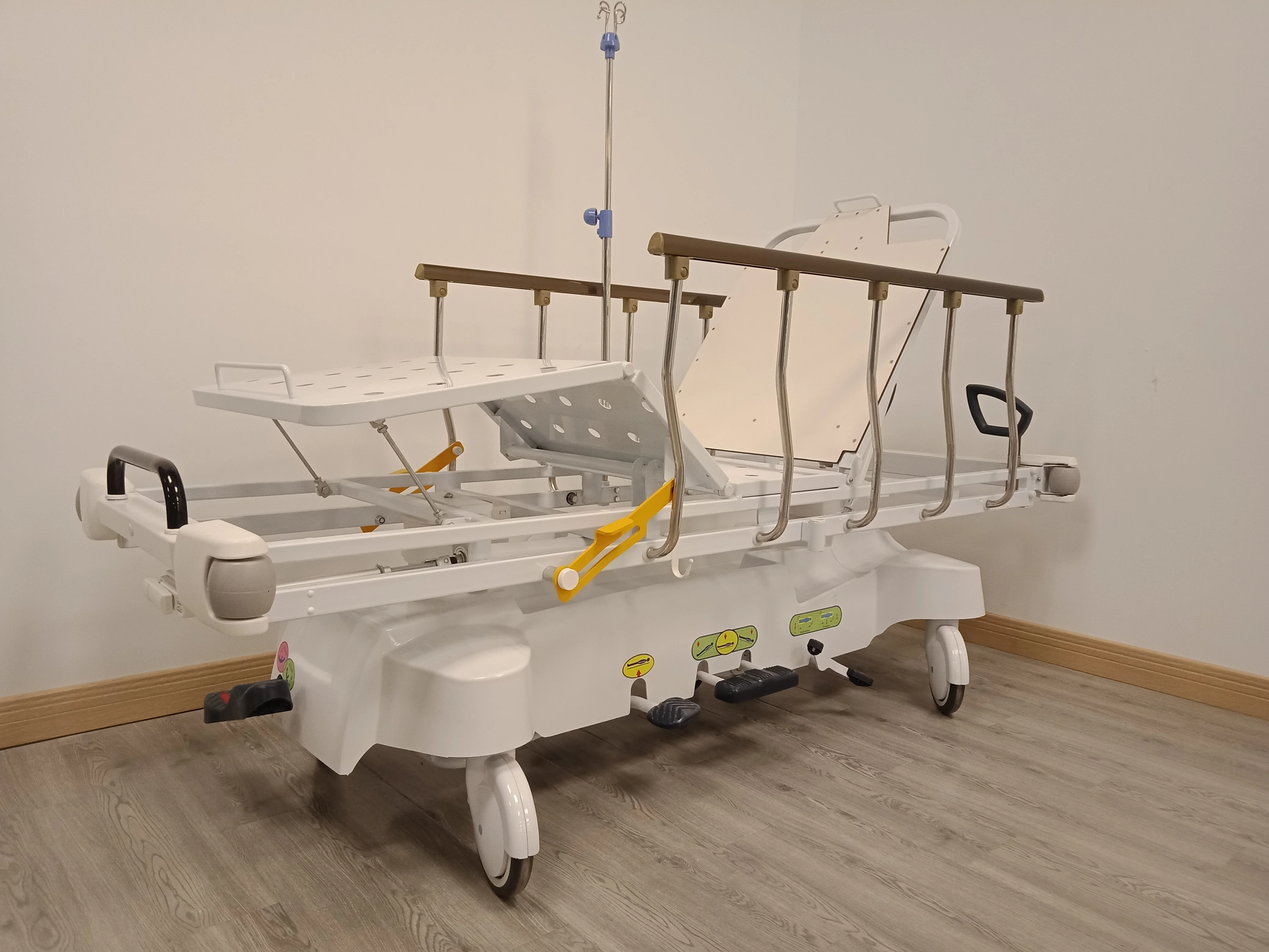RC111-B  folding ambulance stretcher  for hospitals folding emergency trolleys