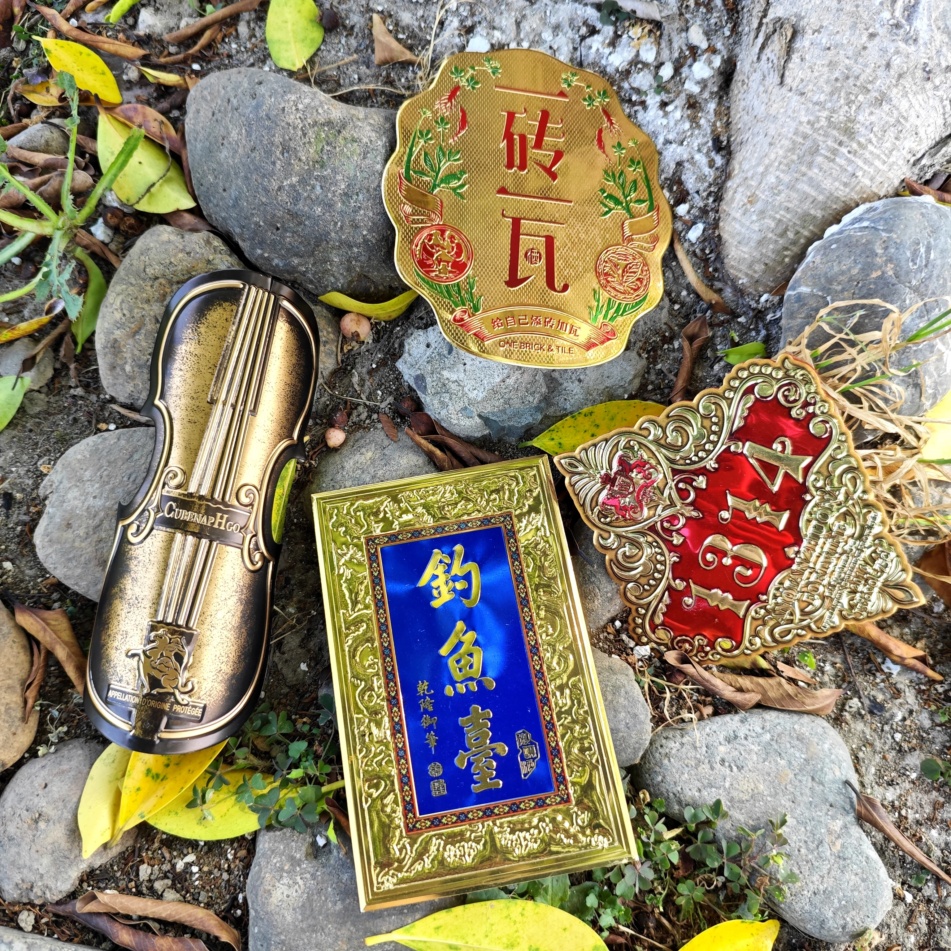 Gold Silver Plated Metal Made Award Plaque 3d Bronze Metal Medallion Custom Wooden Shield Plaque for Business Gifts