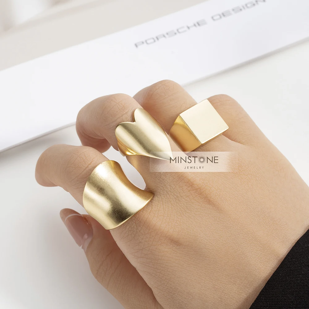 Hypoallergenic Matte Heart Rings Sets Marriage Tarnish Free Chunky Ring 18k Gold For Women