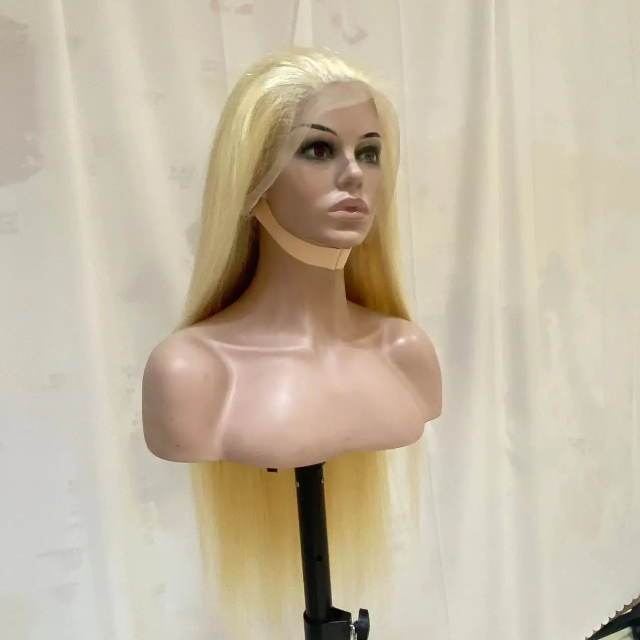 RUYIHAIR Wholesale Virgin Brazilian HD Full Lace Frontal 613 Hd Human Hair Lace 100% Human Hair Wig For Women