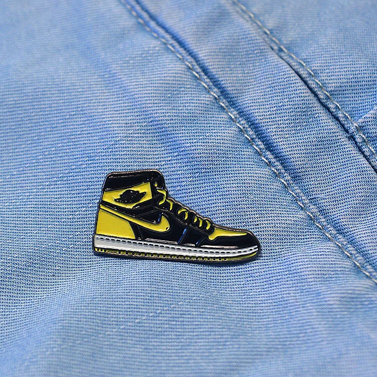 Hot Selling sneakers pins badge souvenirs metal enamel pin couples gifts A J sport pins
