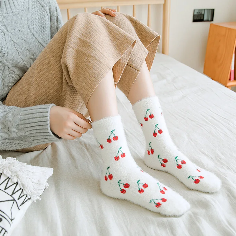 In Stock Winter Cute Fuzzy Socks Coral Fleece Fruit Crew Socks Indoor Floor Sleeping Girls Warm Socks For Women