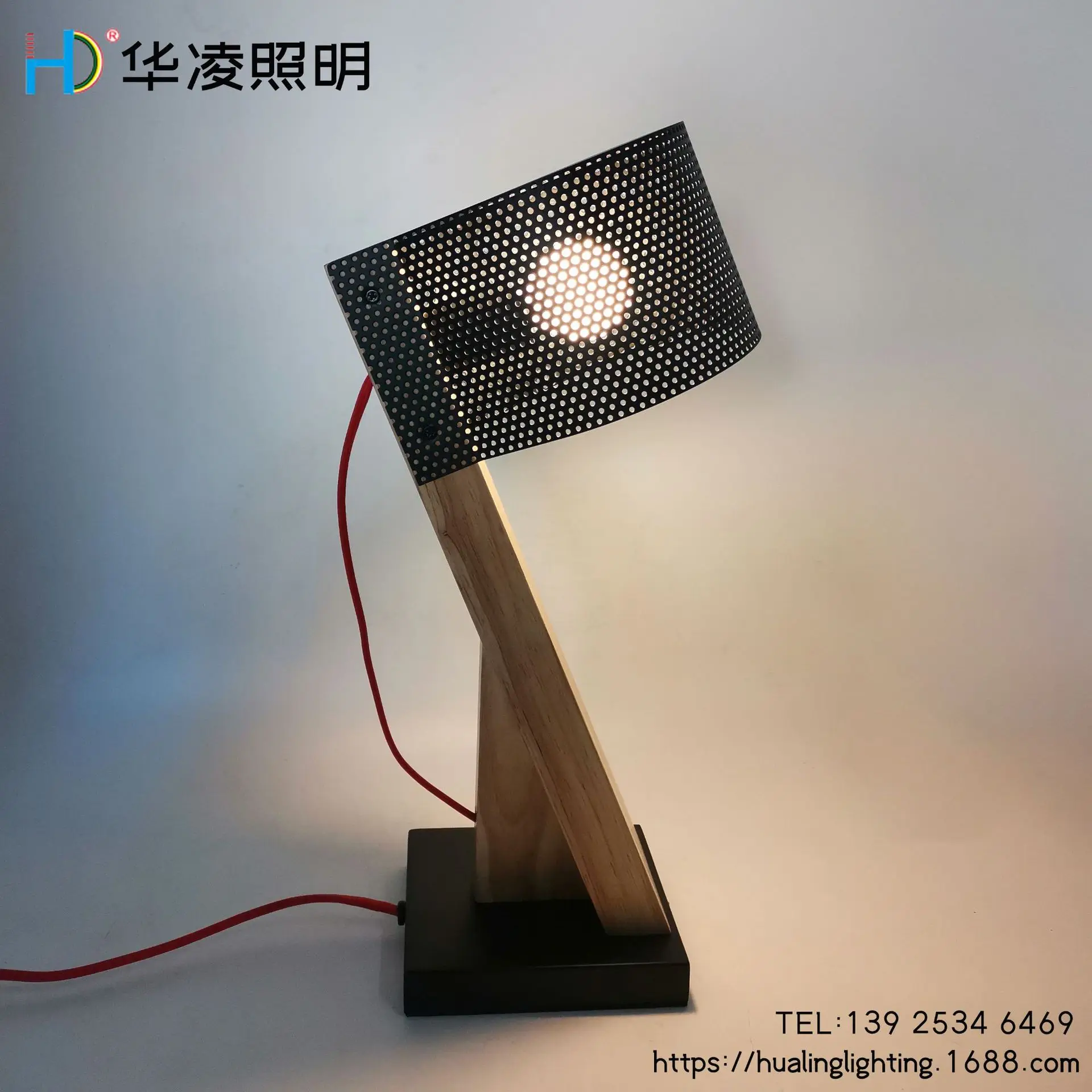 ETL listed IHG Holiday Inn project guest room bedside LED desk table lamp with USB port and electrical power outlet