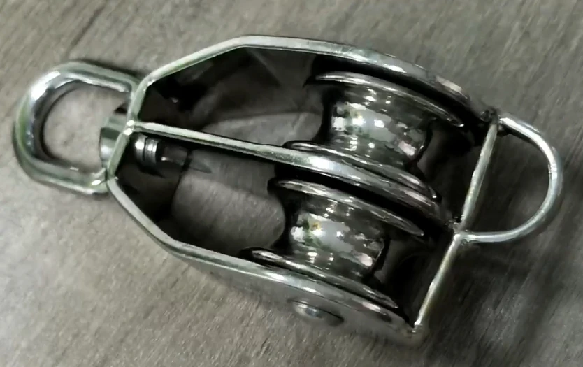 Product Customization M20 Double Pulley Block Stainless Steel Hardware Double Wheel Swivel Rigging Lifting for Wire Rope Loading