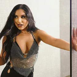 High Quality 2022 Summer Tops For Women Rhinestone Halter Custom Crop Top Backless Chain Sexy Tops