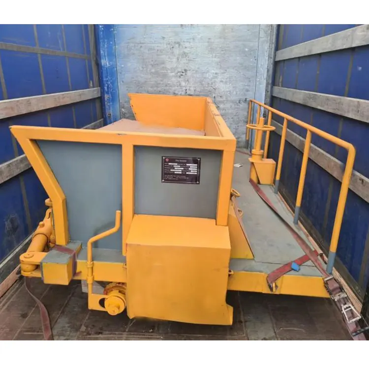chips Spreader attached with dump truck  for road construction