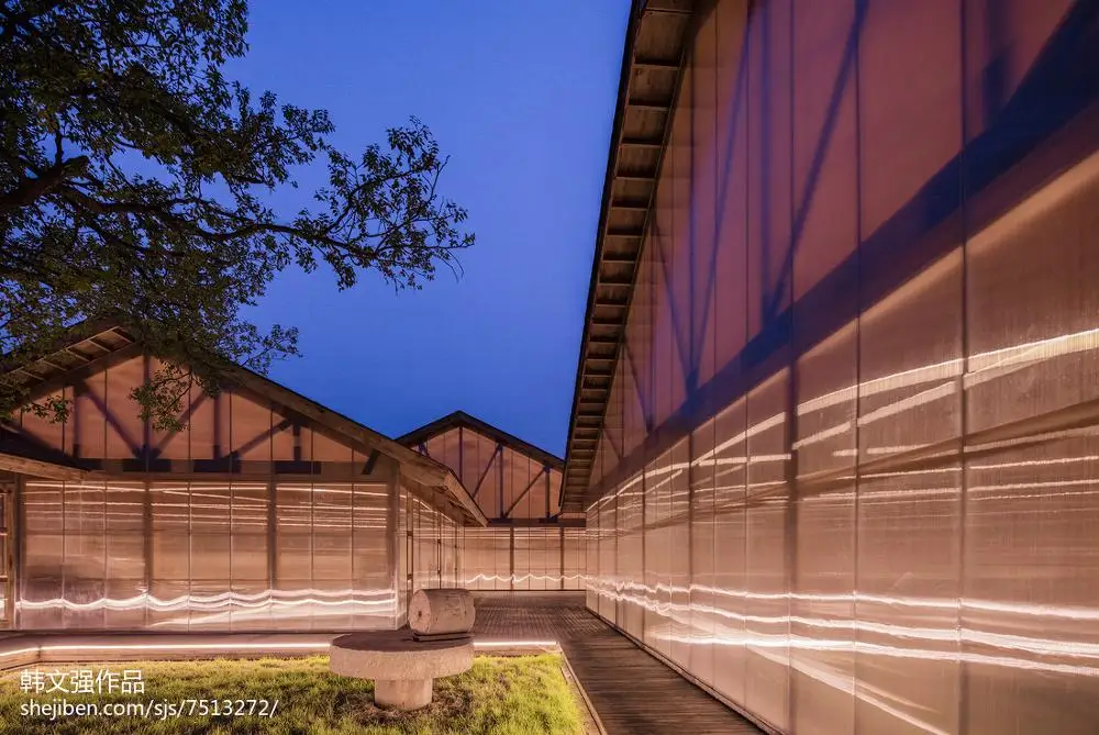 Danpalon polycarbonate multiwall U locked panel