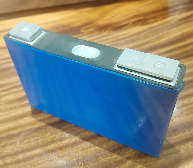 Лидер продаж аккумуляторная батарея на солнечной энергии EV NMC 3 7 в 50 Ач призматическая