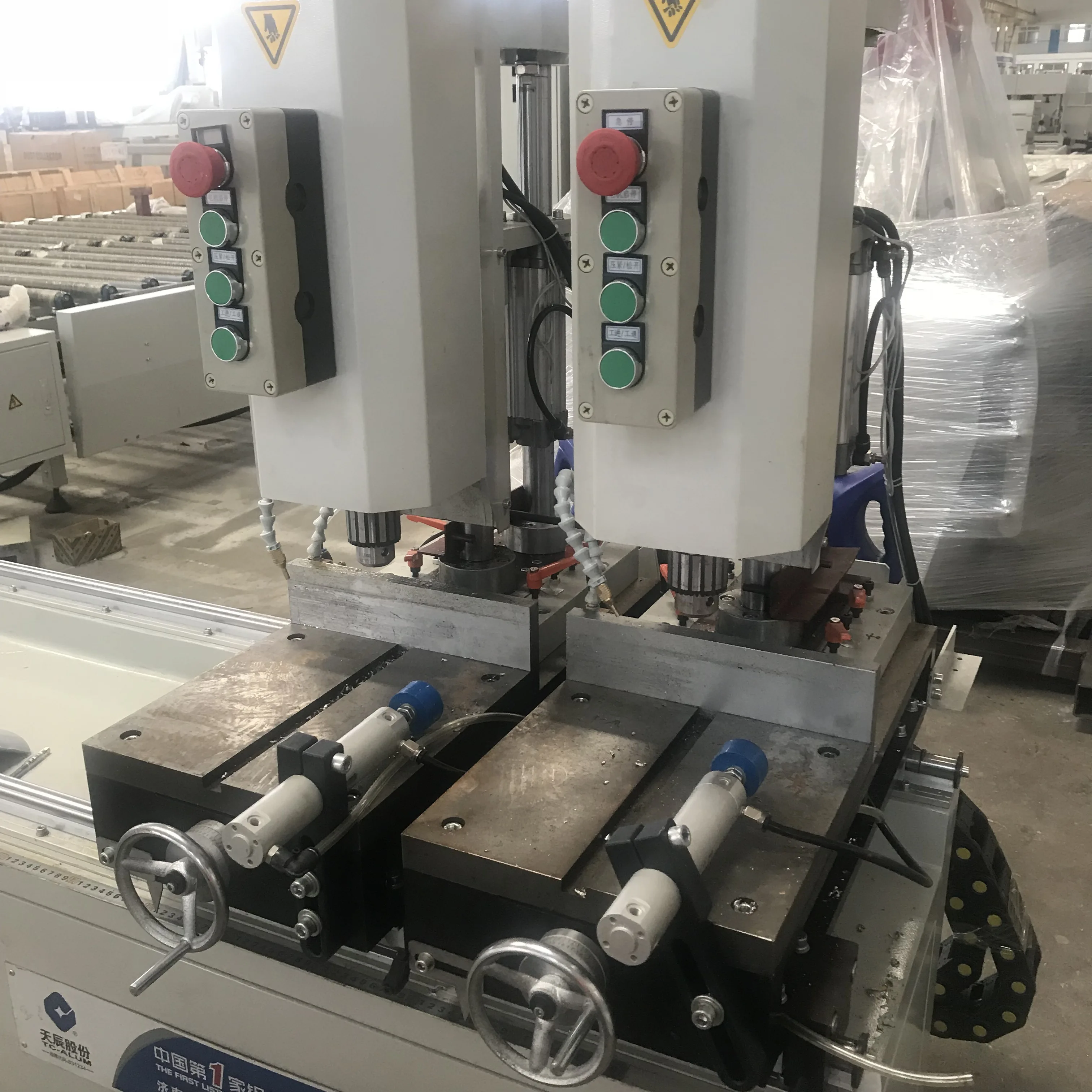 
PLC control factory multi-drilling seat aluminium profile drilling machine 