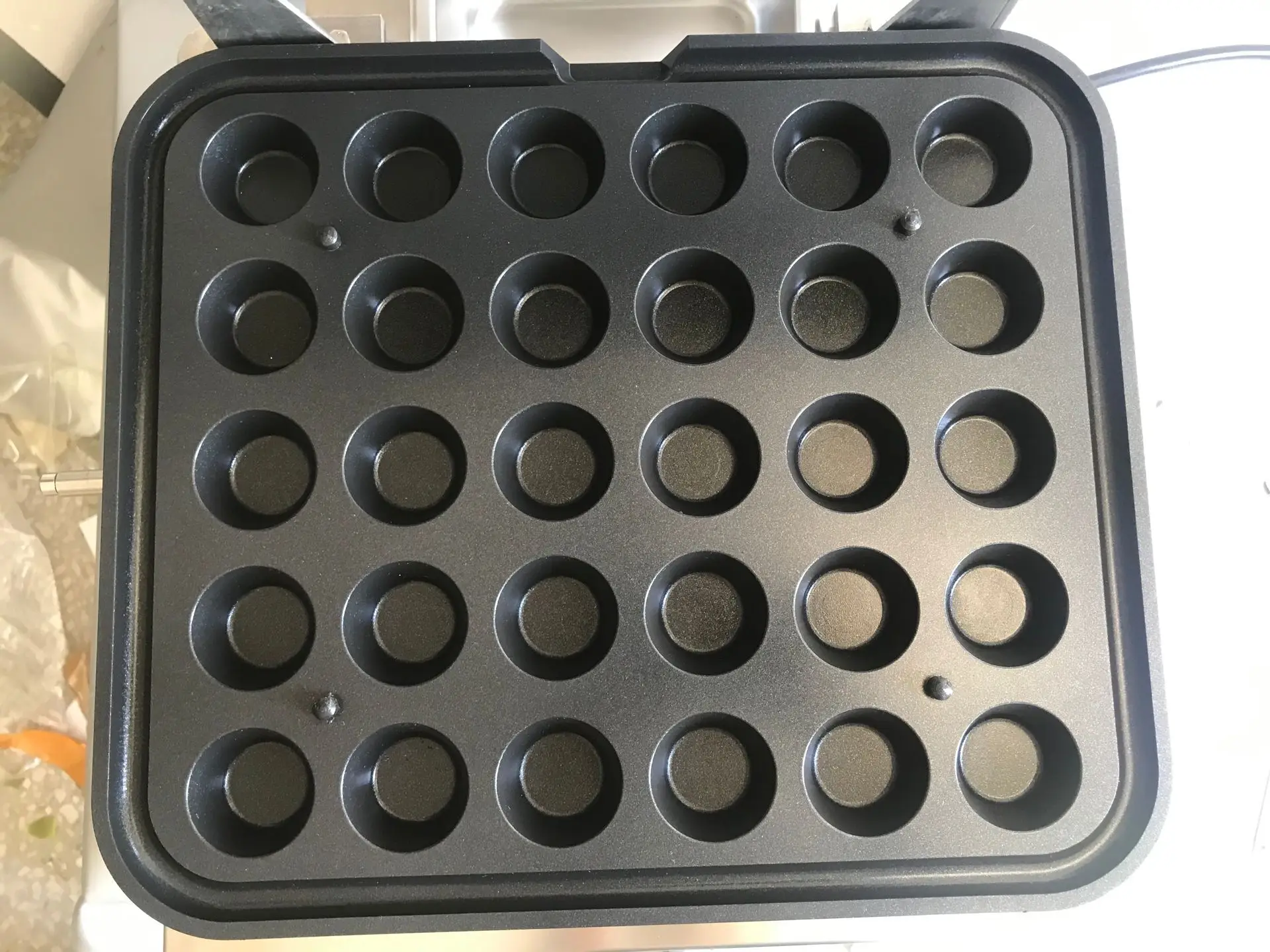 Free Shipping Model 838 Commercial 30 holes round tart 45*45mm size Egg tartlet machine cheese tart making machine