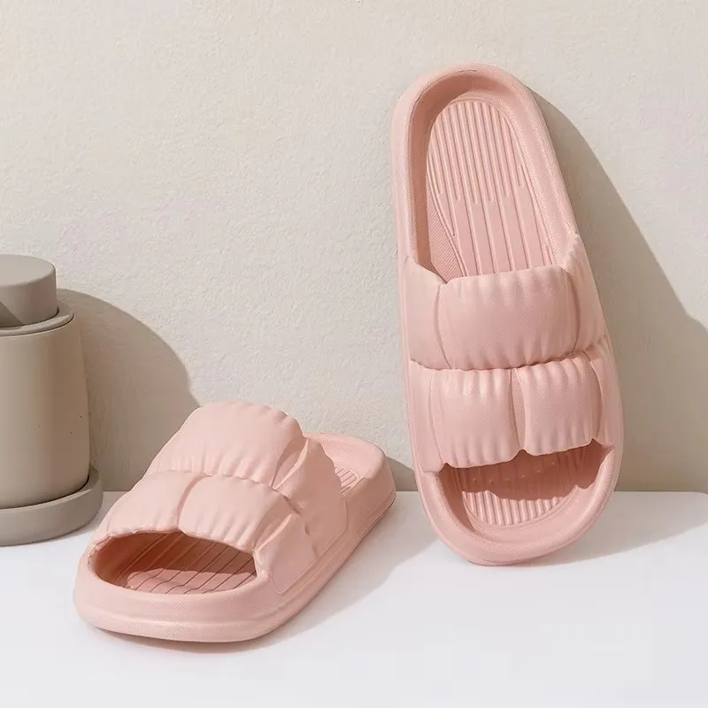 Factory Wholesale Unisex Summer Soft EVA Shoes Home Thick Platform Anti-slip Bathroom slippers Fashion House Shoes Women