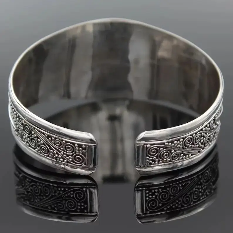 2023 Newest Western Bohemian Turquoise Navajo Feather Bracelet