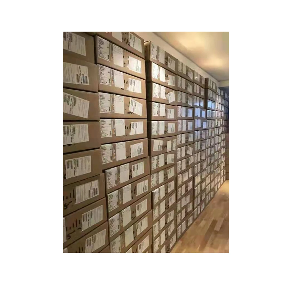 C9500-40X-A Catalyst 9500 40-port 10Gig switch, Network Advantage