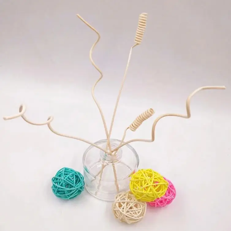 Base De Diffuseur Non Parfumee Faveur Du Roseaux A 2500 Ml Flacon 200Ml Batonnets   Glasshouse En Noix Coco Noire