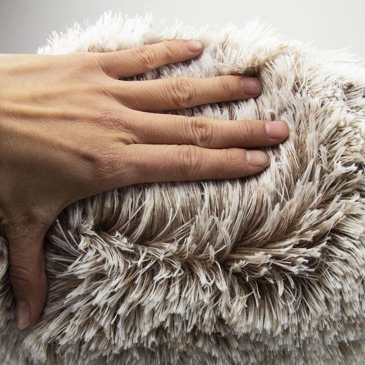 Soft Warm Faux Fur Donut Dog Bed Calming Plush Luxury Fluffy Pet Bed Round Washable with Custom Logo