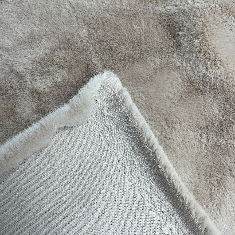 High Quality Comfort Luxury Mink Fox Fabric 100% Polyester Knitted Soft Rabbit Fur for Garments and Toys Mattress Use