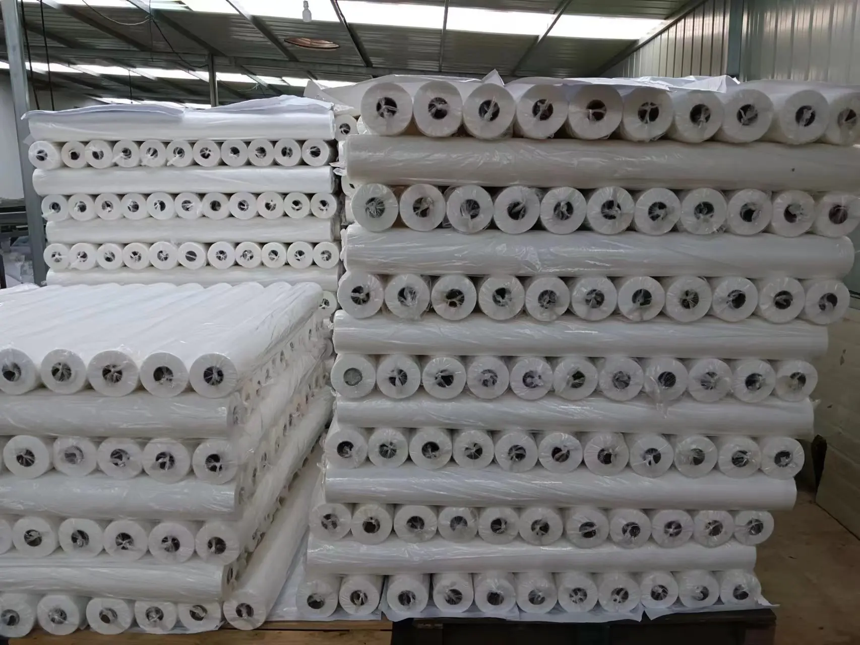 Garment Accessories Fusible Interlining Non Woven Double Sided Fabric Fusing Roll PES Material With Weight From 10 to 100gsm