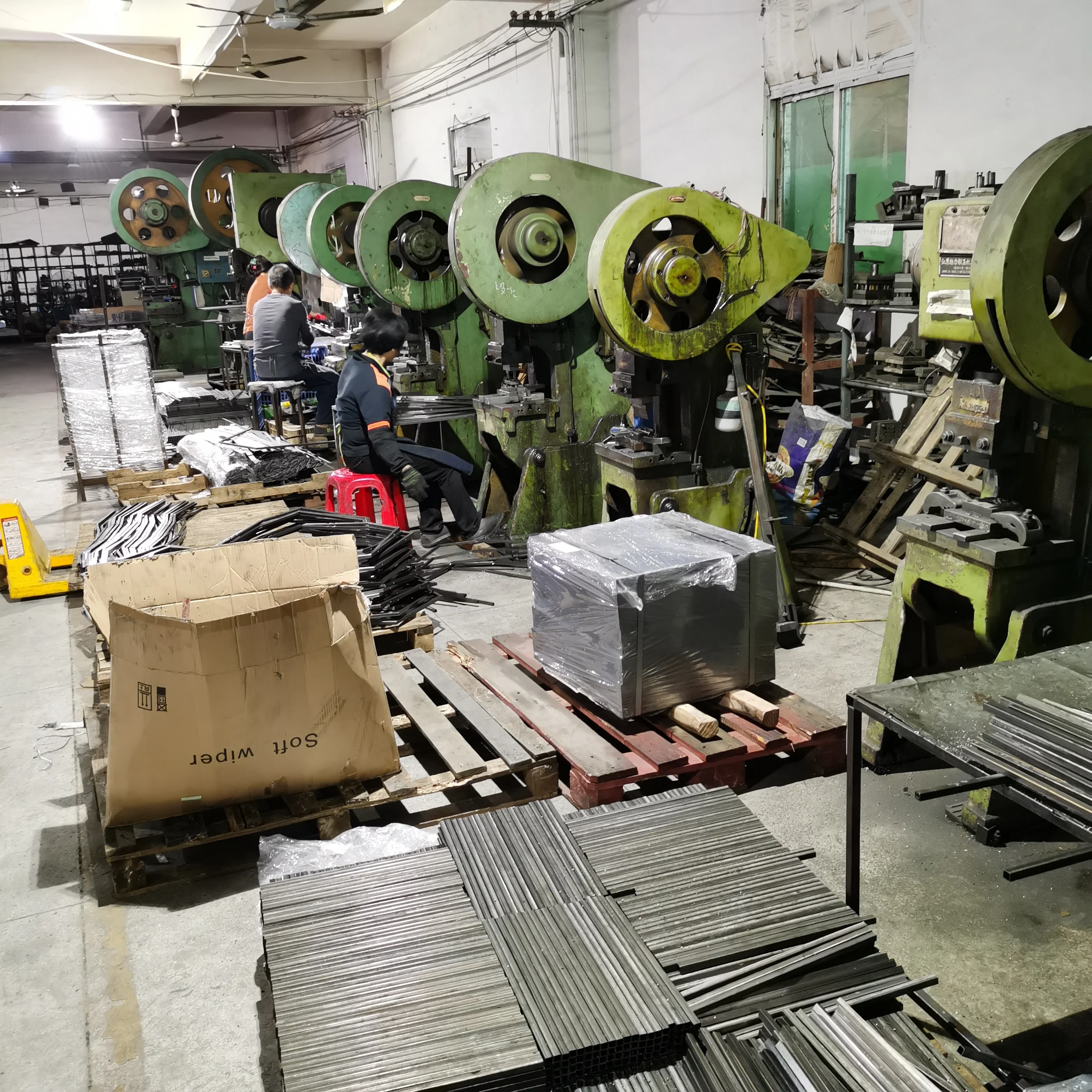 E-commerce hot selling Hot sales Potato Chip Rack w/ 5 Shelves and 48 Clips w/ 5 Shelves and 48 Clips