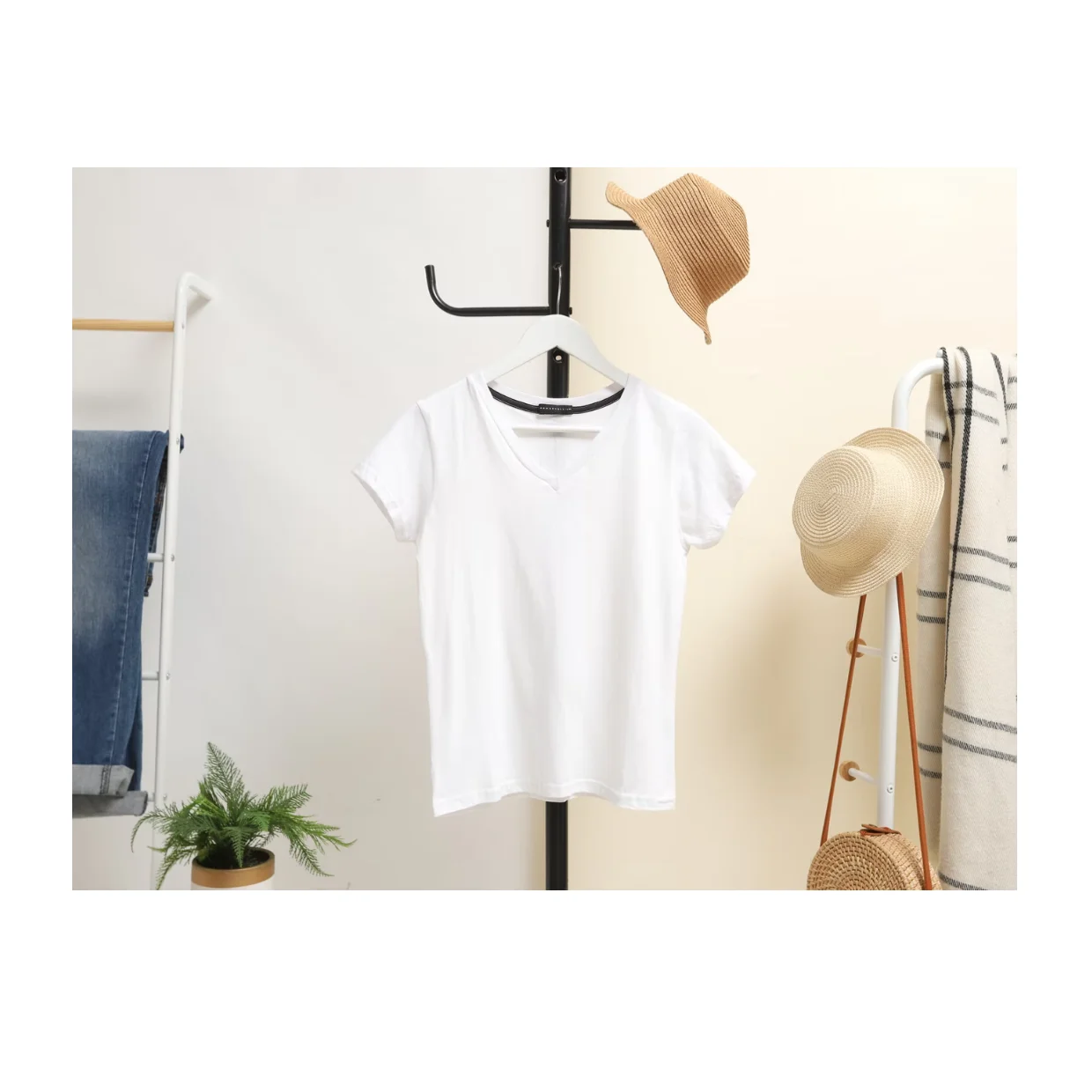 Household cleaning chemicals coating agtioz neo for resistance bugs