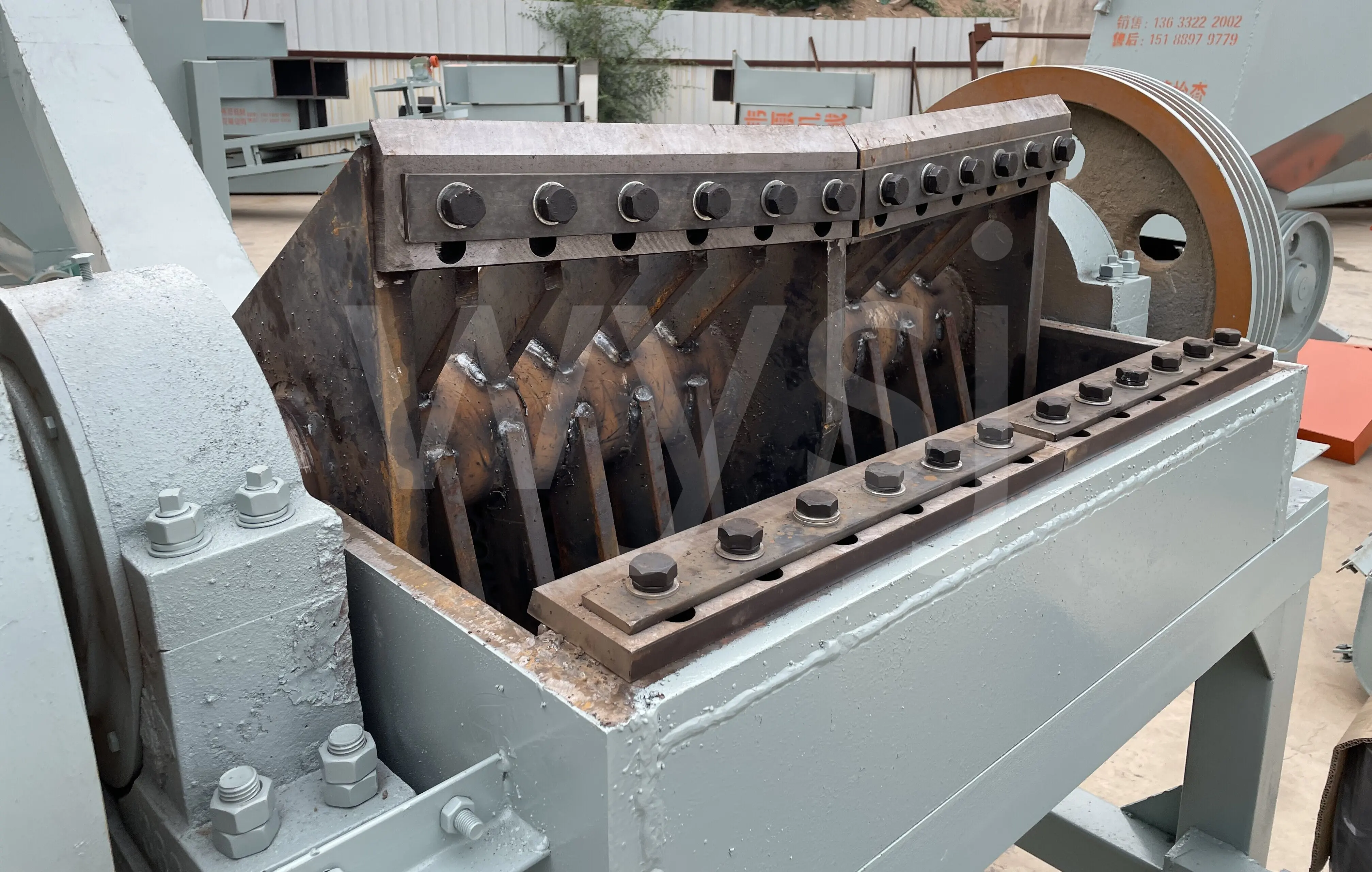 equipment for fruits plastic basket recycling crasher