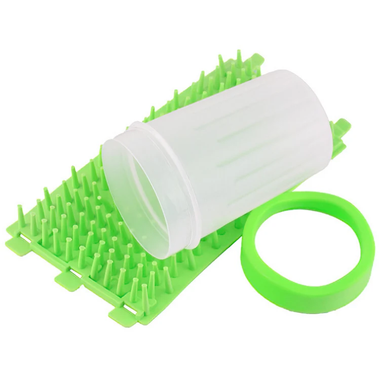 Hot Sale Durable Portable Silicone Pet Washing Cup Cat Dog Foot Washer Cleaner Pet Paw Washer