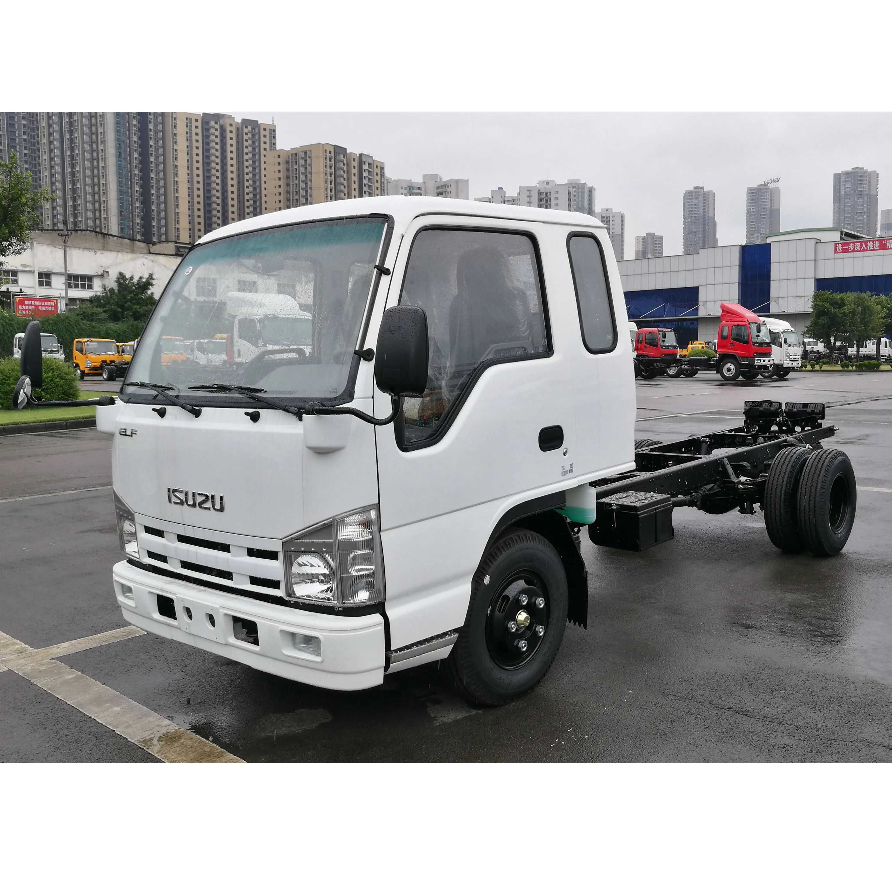 Грузовой Автомобиль isuzu nkr с кабиной короля