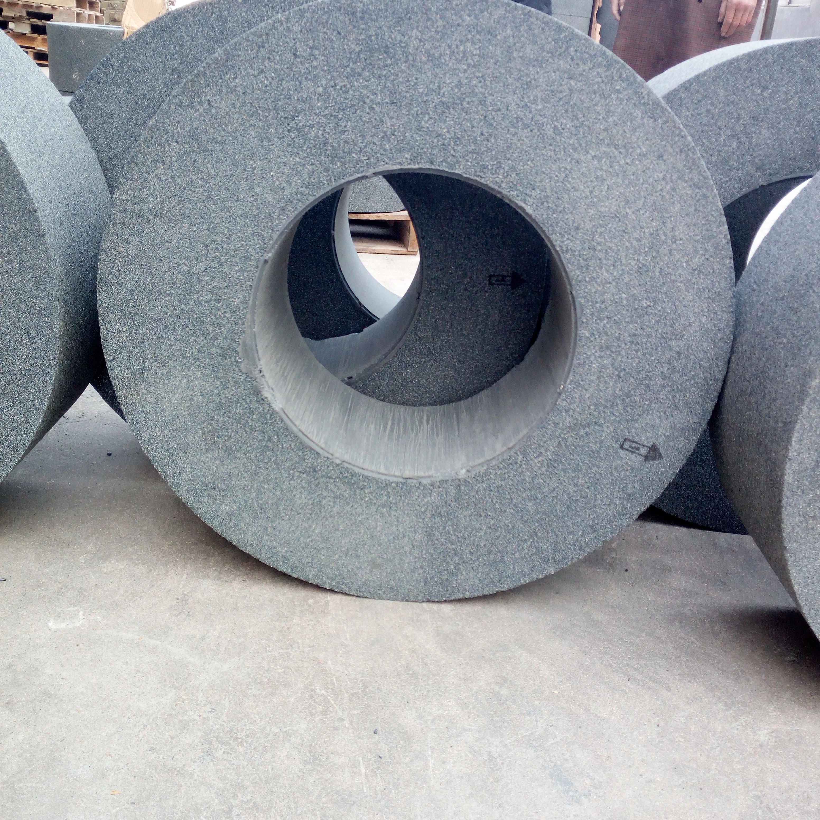500X150X305mm Abrasive Ceramic Bonded Centerless Grinding Wheel for Cast Iron Precision Metal Polishing Round Tube
