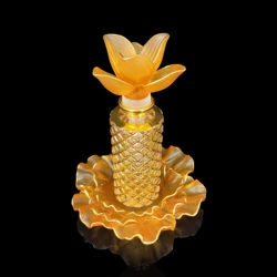 Custom luxury fragrance oil bottle with gold flower spray crystal perfume bottle