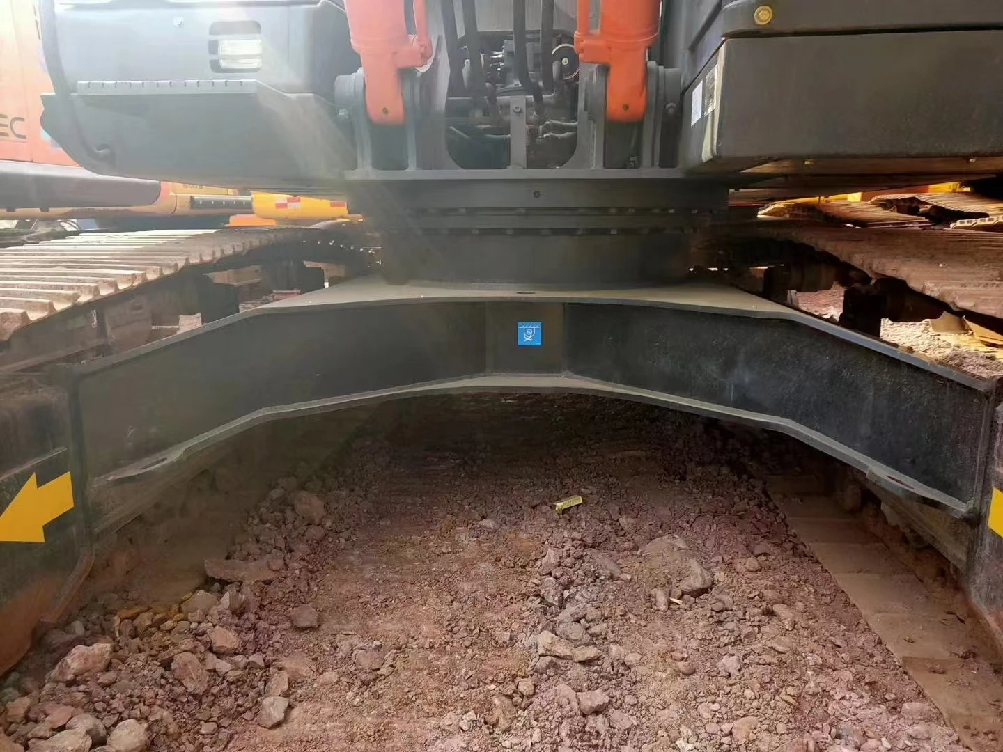 Powerful & Versatile HITACHI ZAXIS 200H: The Heavyweight Champion for Large-Scale Construction Sites