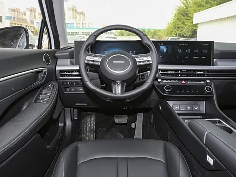 H yundai Sonata Medium Gasoline Sedan 1.5T 2.0T N Line 240hp Automatic Fuel Petrol Car for Sonata