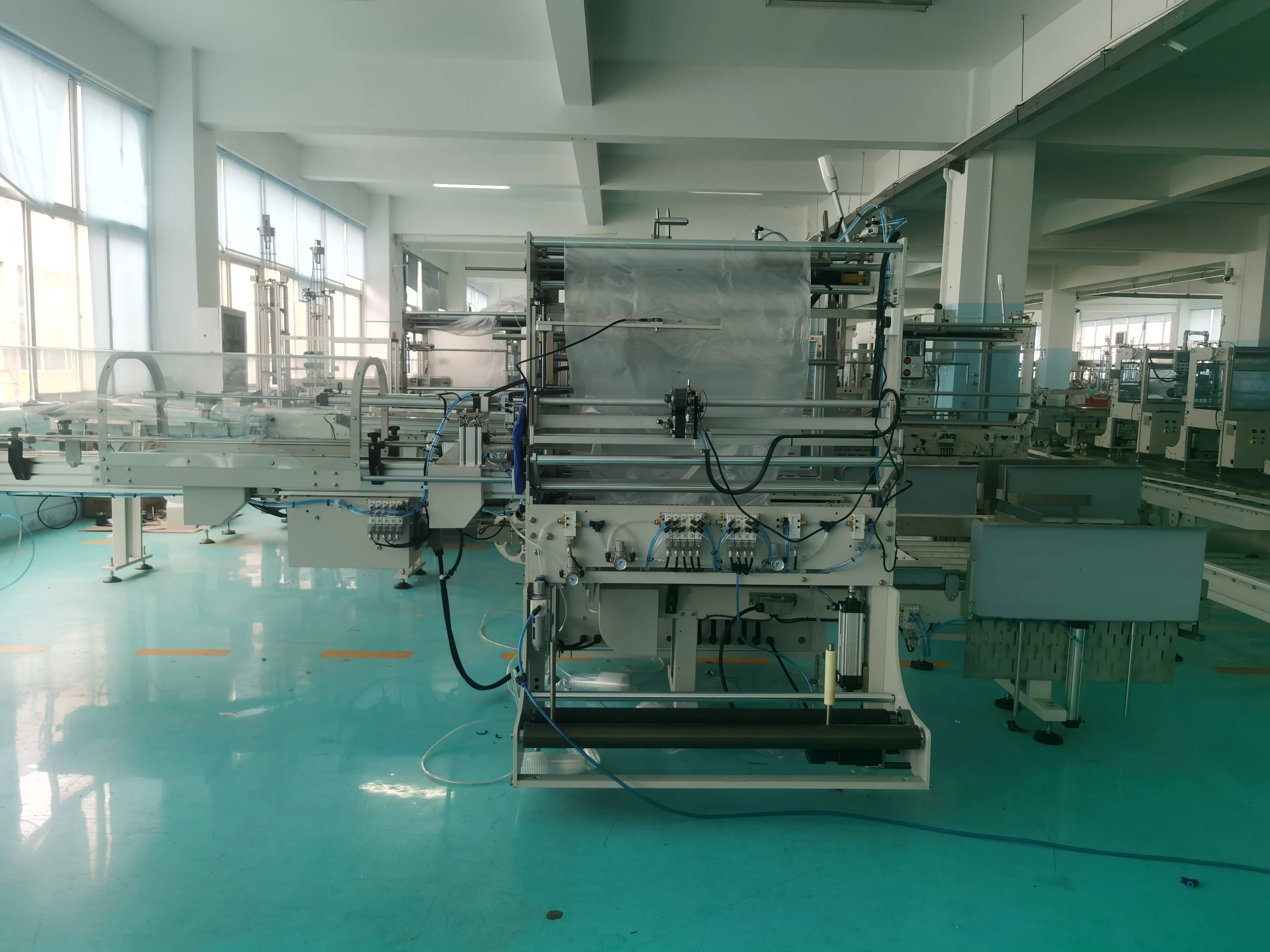 KFC disposable plastic cup packing coffee cup packing machine