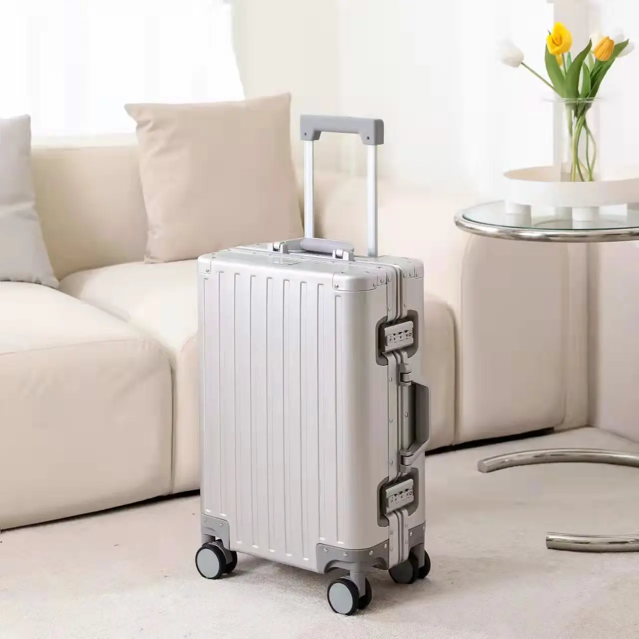 YX13005 High Quality Rigid Suitcase 20 Inch Aluminum Magnesium Alloy Trolley Luggage Cool Life Travel Bag Dental Suitcase