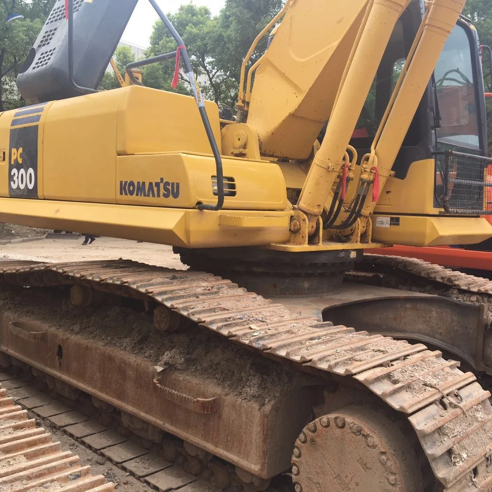 Экскаватор Komatsuu PC300, б/у, в хорошем состоянии, дешево