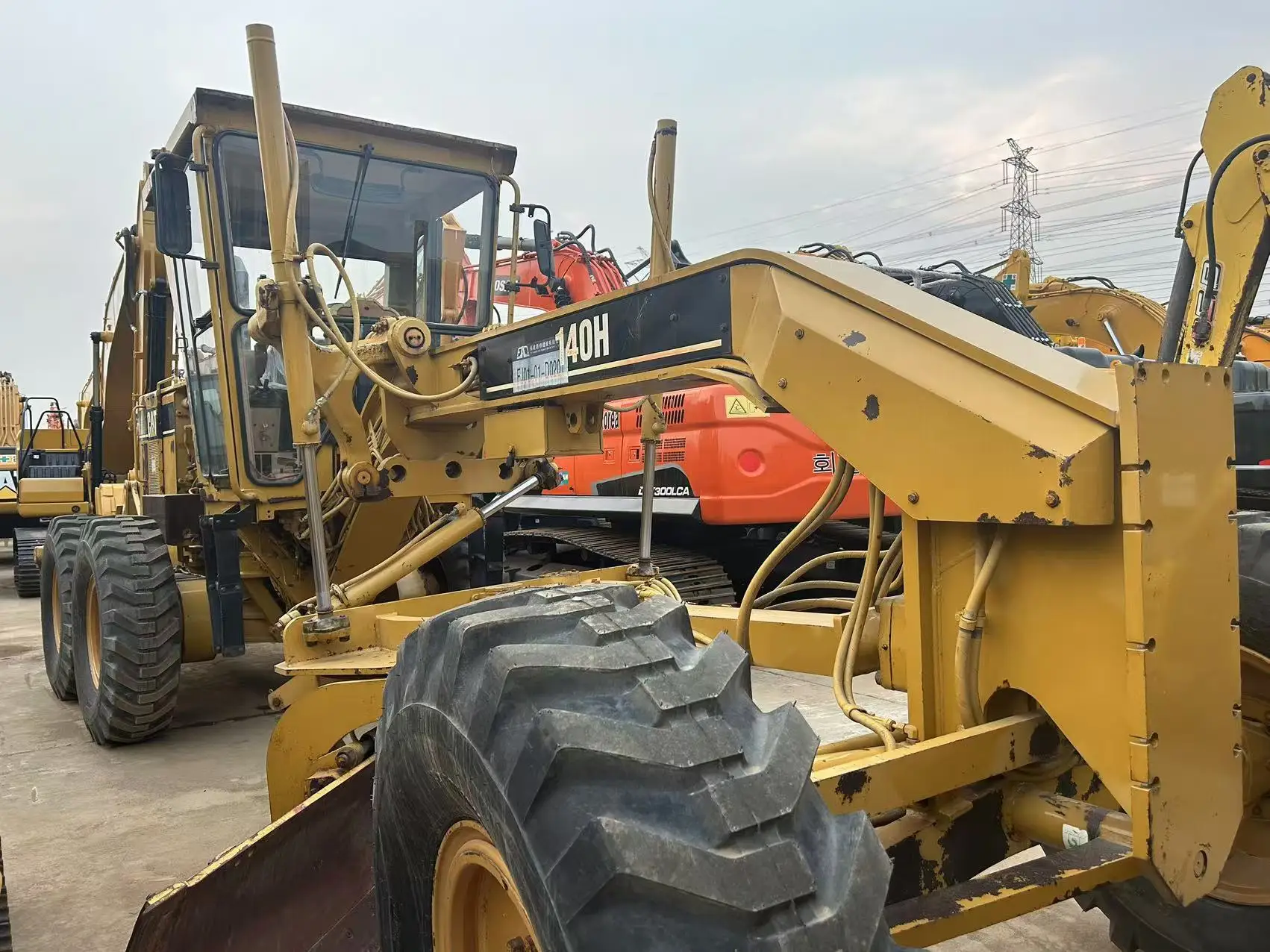 Good Condition Used machinery CAT 140H original Motor Grader Used 140h 140g 140k Caterpillar machine Motor Tractor Graders