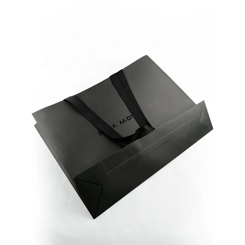 Оптовая продажа, переработанный Пользовательский логотип, УФ Печатный черный роскошный подарочный бумажный пакет для покупок