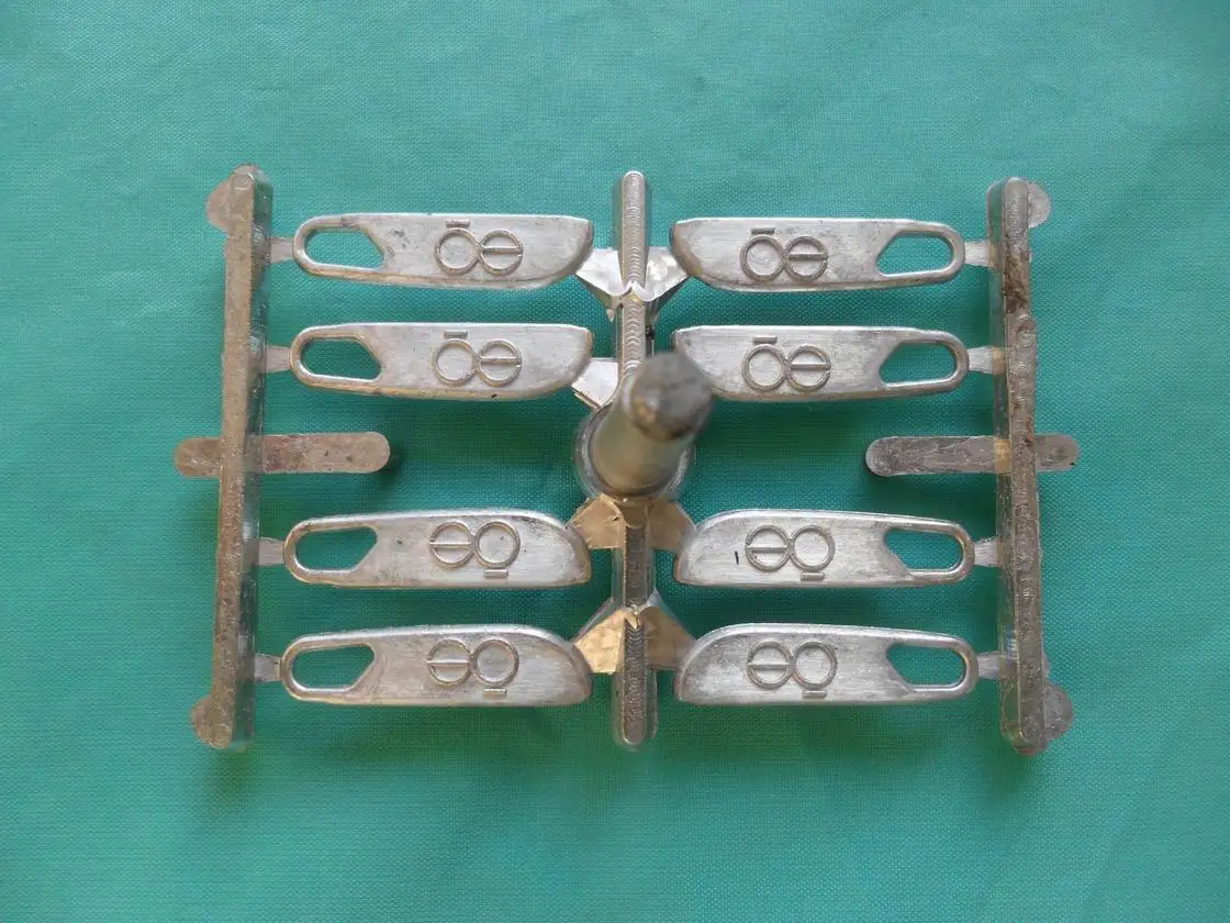 Multi cavity high precision metal die casting mold for pendant mould