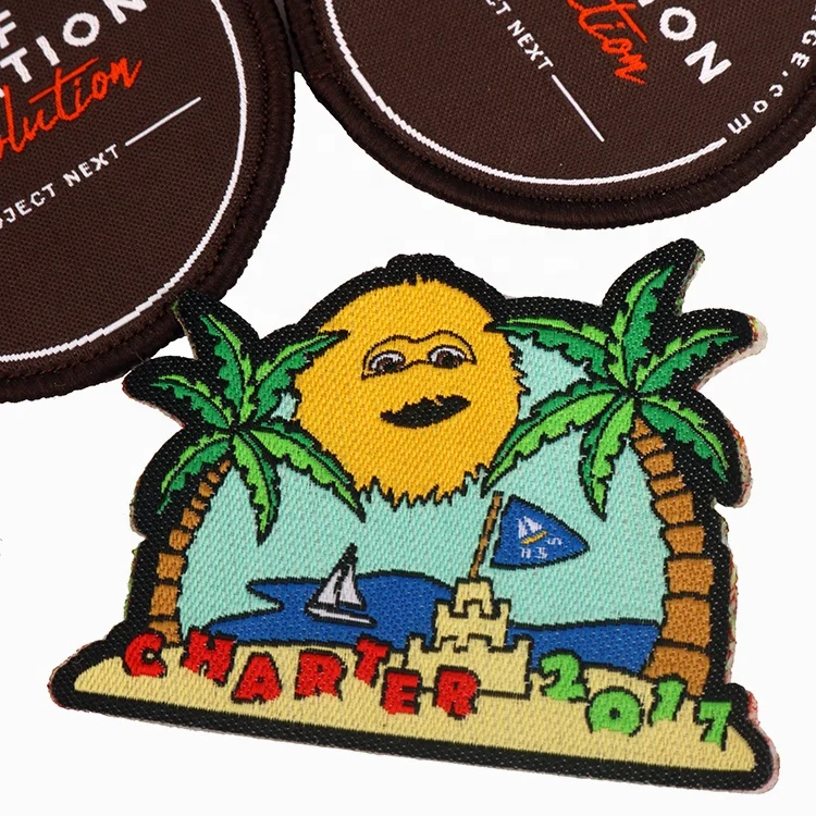 Low MOQ International Custom Brand Stick Iron on Fabric Appliques Color Woven Patch Labels for Beanies
