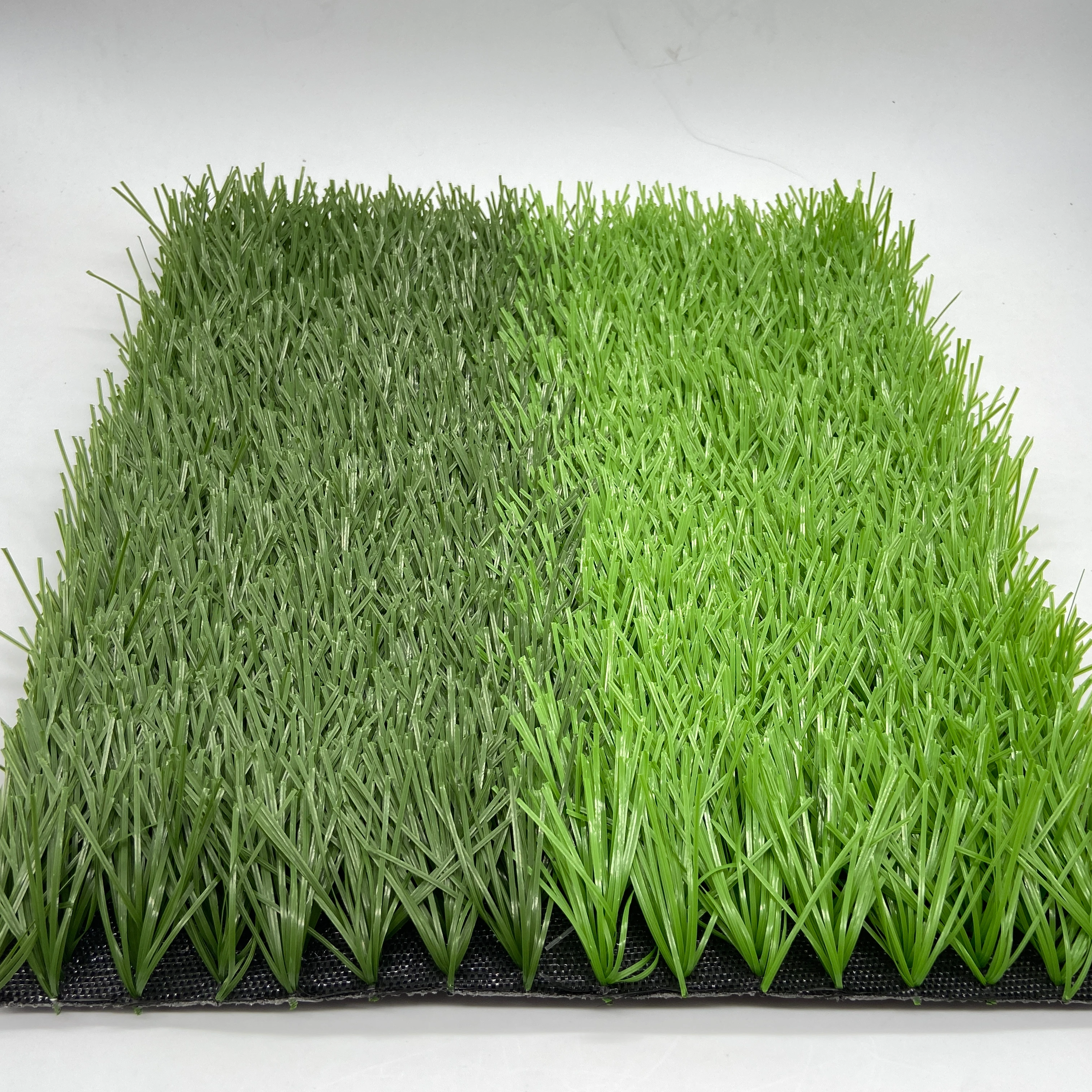 Environmental Friendly PE Material Artificial Synthetic Football Grass for Football Court Soccer Court