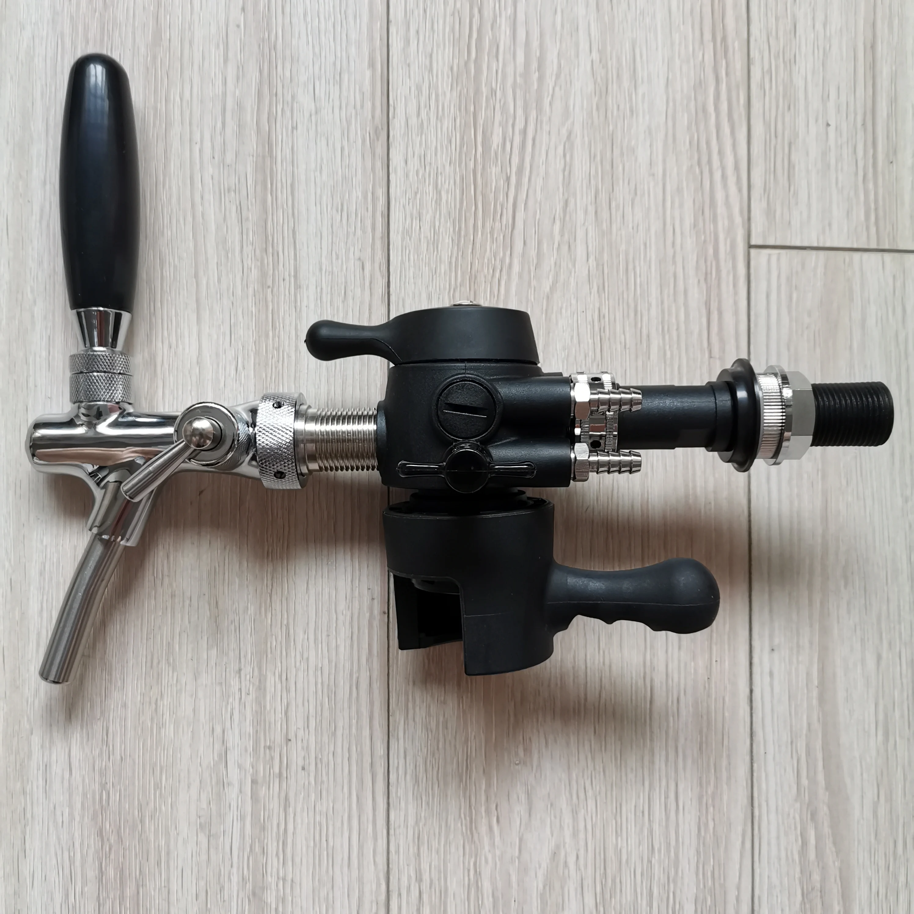 Home Brewing Wintap Keg Faucet De-foaming Beer Tap PET Bottle Filler with flow control european standard beer faucet