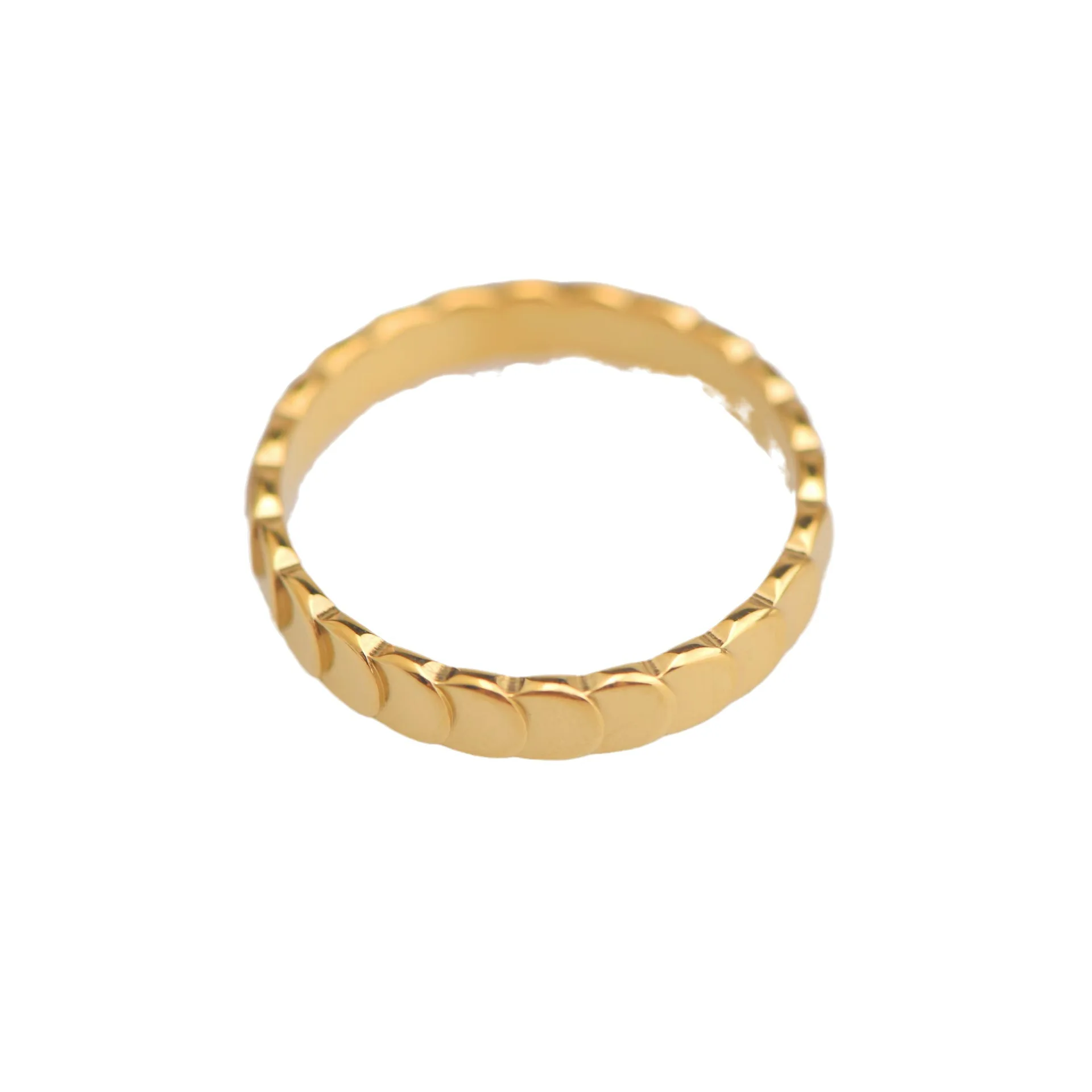 Fashion Concise Design Fish Scale Shape Geometric 18K Gold Plated Finger Rings Stainless Steel Jewelry Fine Couple Rings