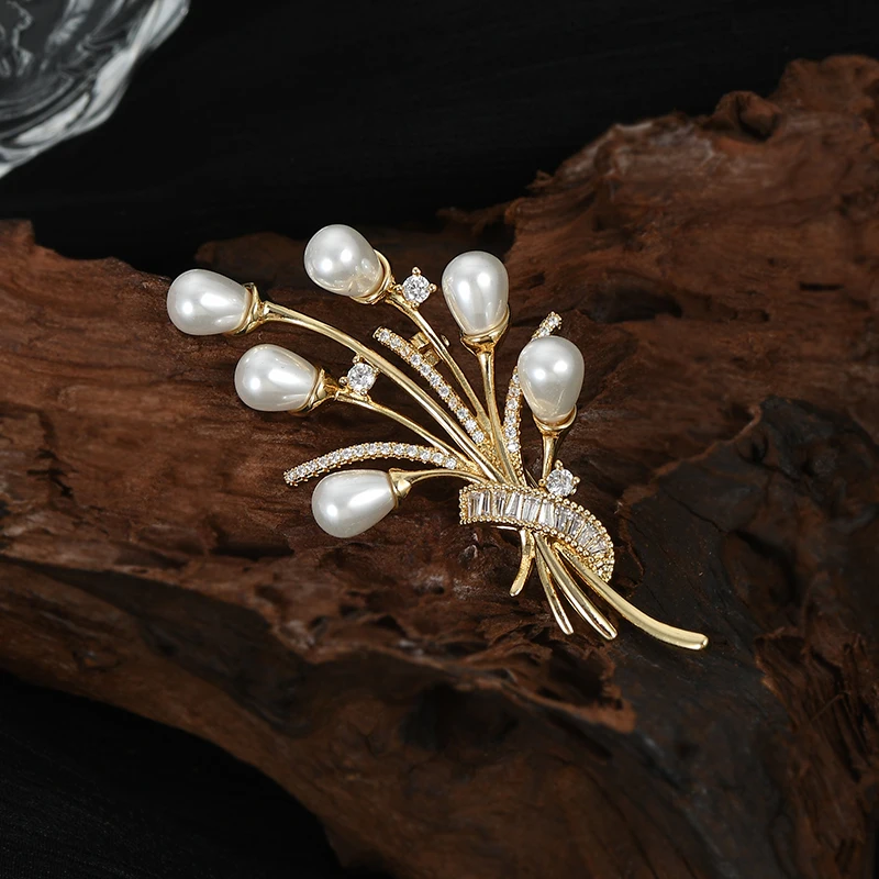 Japan and South Korea Fashion Elegant Pearl Flower Bundle Brooch Creative Zircon Suit Cheongsam Pin Brooch Accessories Wholesale