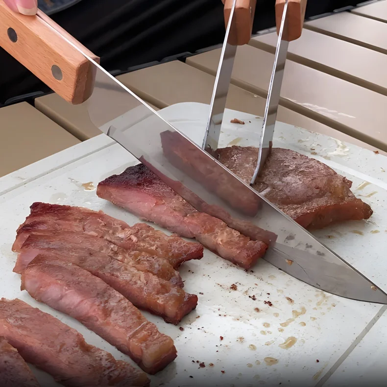 OEM Hot Selling Stainless Steel BBQ Tool Set 17PC Outdoor Barbecue Grill Accessories Wood Handle Camping Portable Grill BBQ Tool