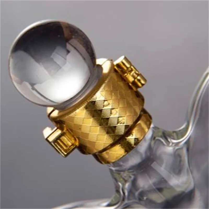 Best Selling 1000ml High End Hand Made Heart Shape Whiskey wine glass Decanter