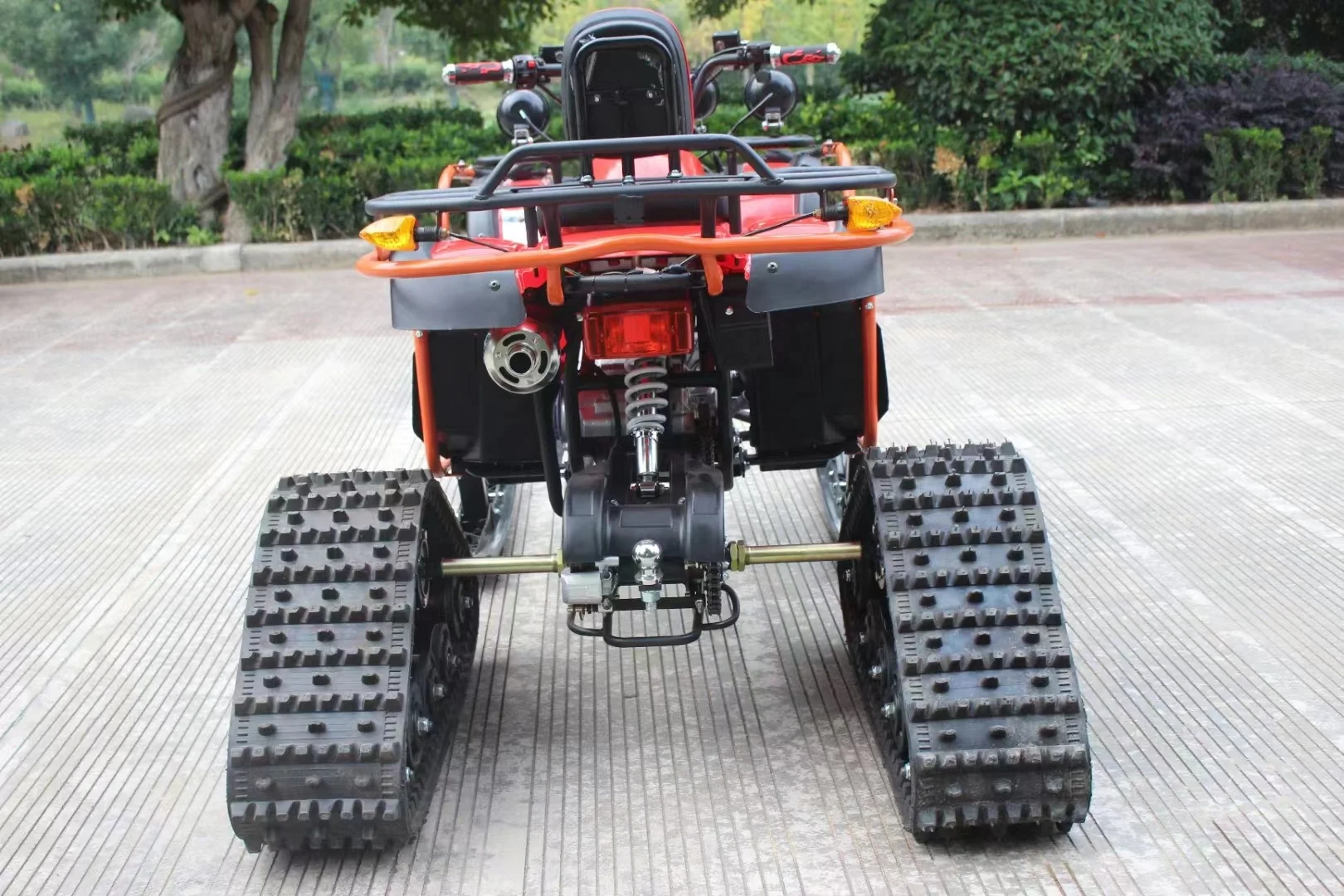 China Snow Sand All-terrain vehicle Assembly snowmobile trailer Mountain Crazy Truck Ride 250cc Electric Start Snowmobile