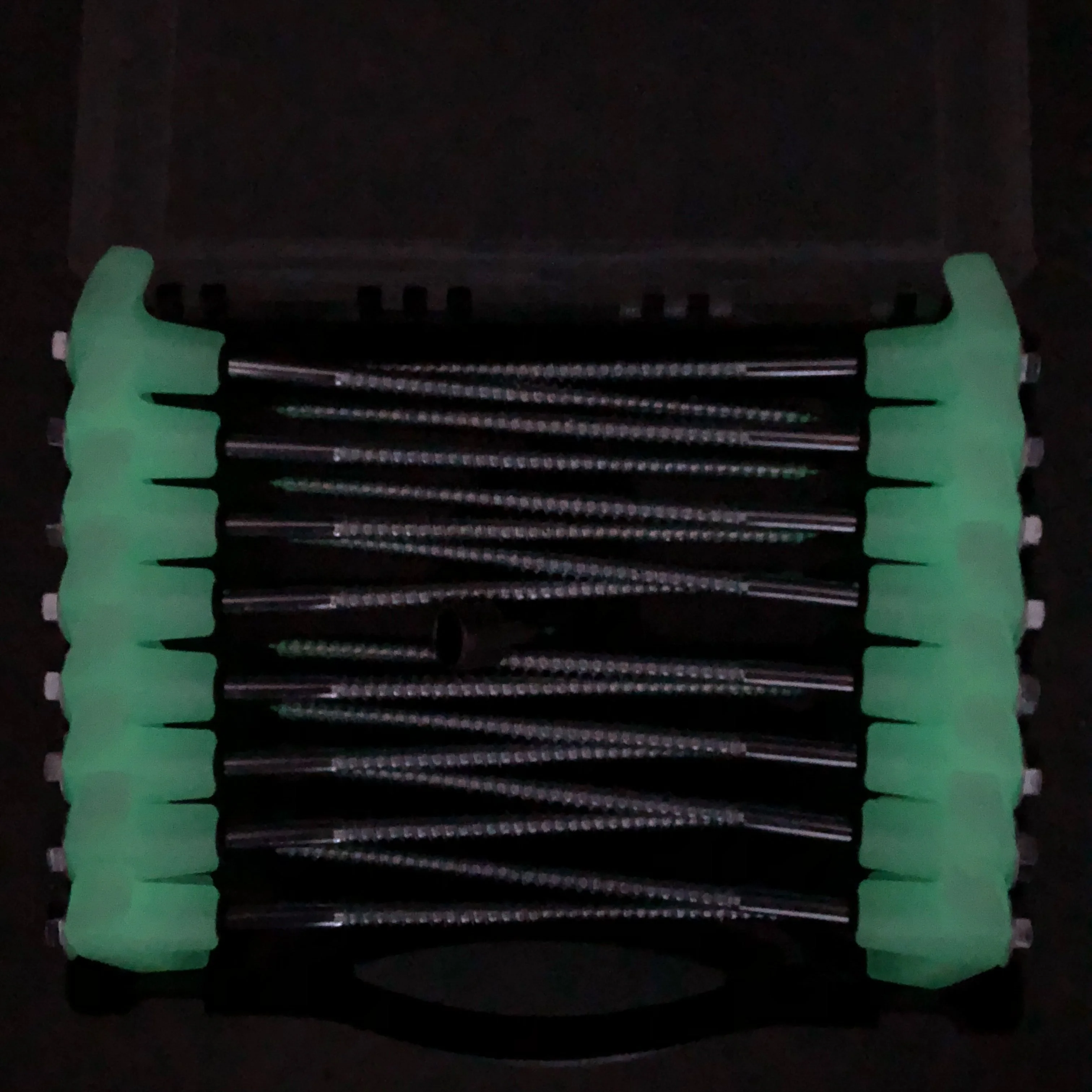 Hot selling factory supply screw tent peg tent stake with storage box for outdoor camping