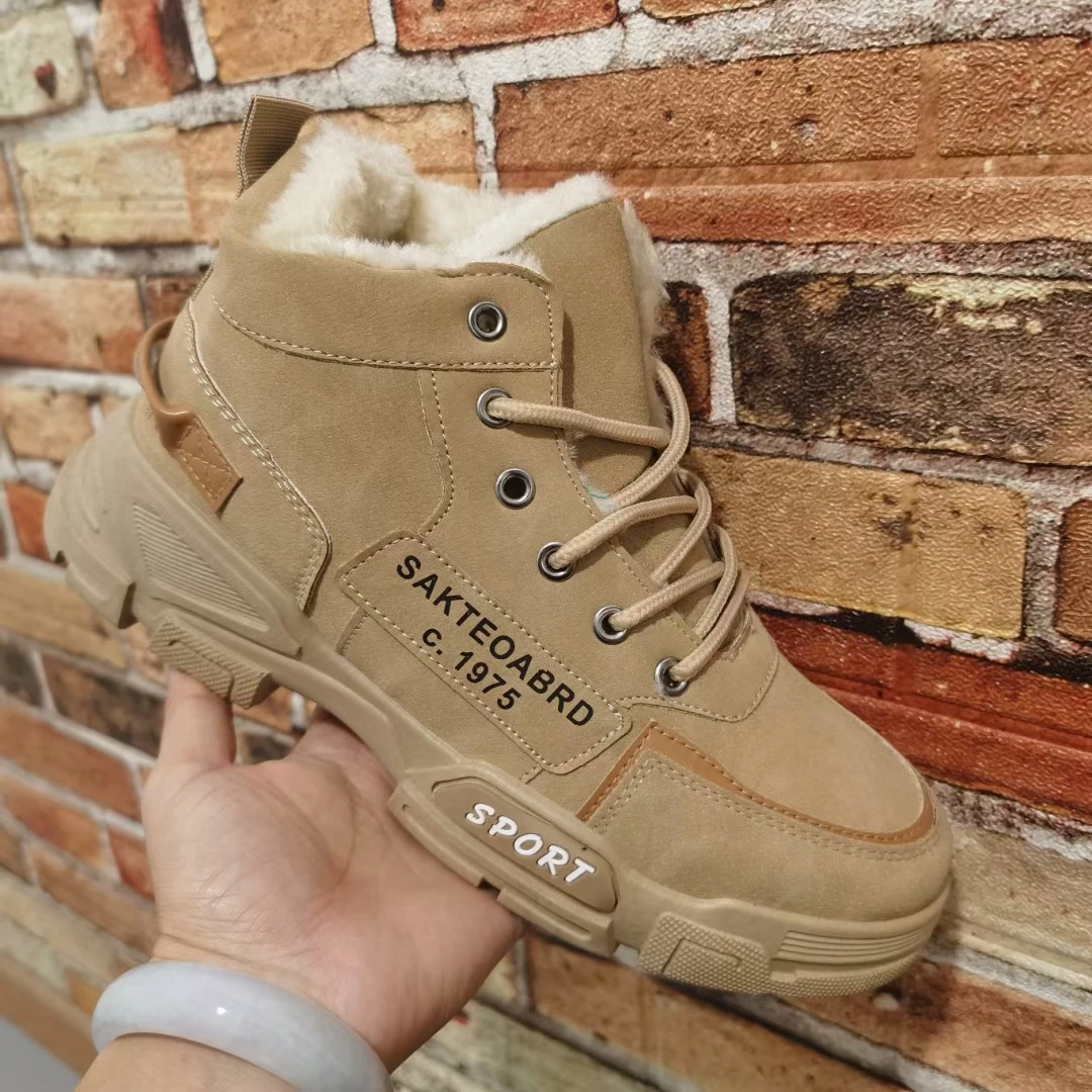 Manufacturer Stylish Sports and Low Price stock shoes for men